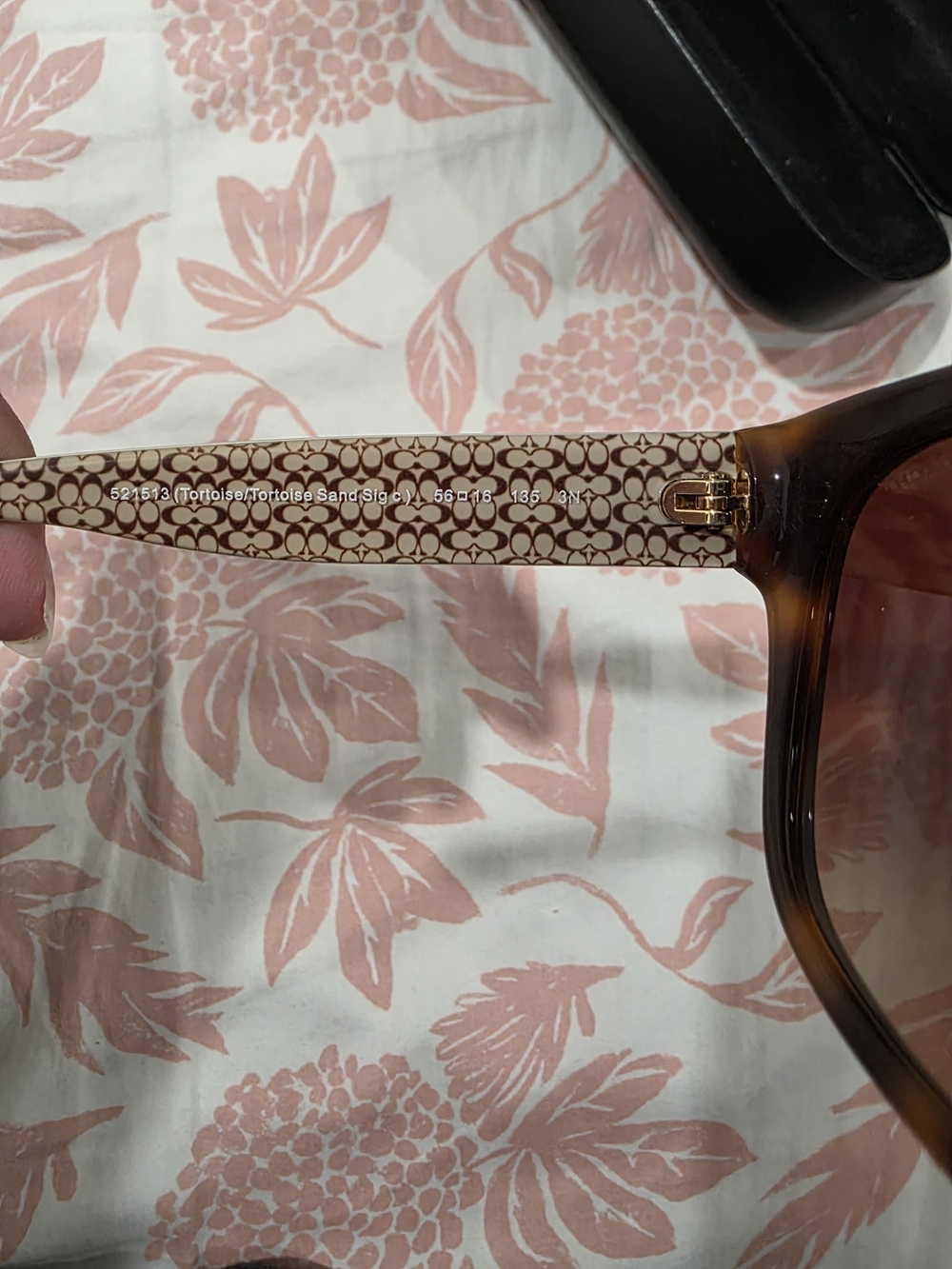 Coach Brown Tortoiseshell Sunglasses with Black Case - Picture 3 of 6